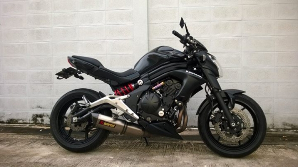 รถบ้าน ER6N 2013 วิ่ง8000 แต่งตรึม ท่อแท้ ราคารวมจัดส่ง ต่อรองได้