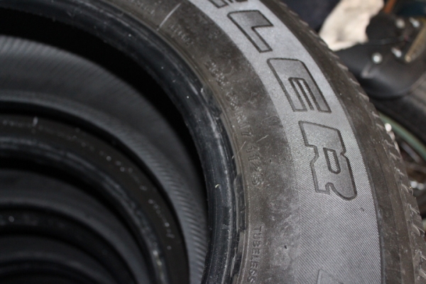 ขายยาง\%สภาพสวย 265/65/17 ปี2012 สภาพตามรูป 7500  สมุทรปราการครับ