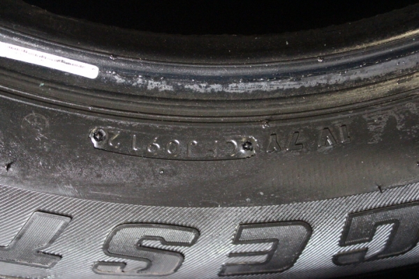 ขายยาง\%สภาพสวย 265/65/17 ปี2012 สภาพตามรูป 7500  สมุทรปราการครับ