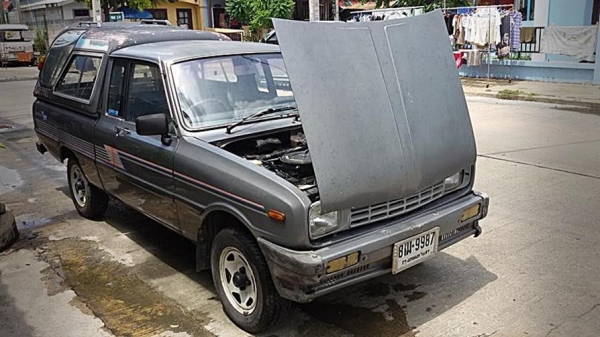 FAMILIA 1.3  CABเล็ก ปี92 บางทั้งคันสีเดิมๆ ช่วงล่าง เครื่องดีมากแอร์หน้าหลัง กระบะรอนสวยมากๆไร้ร่องรอย เอกสารพร้อมโอน ทะเบียนเต็ม