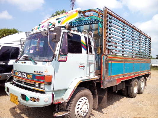 10 ล้อ 1 เพลา  *นางฟ้า*   ISUZU  Super  Rocky   FVM32MR  195 แรงม้า  *ยาว 6.20 ม.*  รถสวยเดิม * รถห้างแท้ * มีเล่มพร้อม *