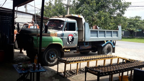 รถหัวยาวดั้ม isuzu เครื่อง 185   เกียร์ J ช่วงล่าง 200 จั้มโบ้ เครื่องดีคันขีสวย