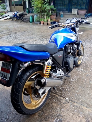 โอ บางนา ขาย cb400 ปี96 ทะเบียนพร้อมโอน รถพร้อมใช้ สีทำมาใหม่ทั้งคัน โซ่เสตอร์ ยางเต็ม ราคา 74000 บาท โอ บางนา ขาย cb400 ปี96 ทะเบียนพร้อมโอน รถพร้อมใช้ สีทำมาใหม่ทั้งคัน โซ่เสตอร์ ยางเต็ม ราคา 74000 บาท