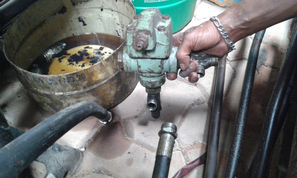 ขายชุดคอนโทรลไฟฟ้า สำหรับหัวเจาะคอนกรีต พร้อมไลน์ครบชุด สภาพสวยเก่าญี่ปุ่น