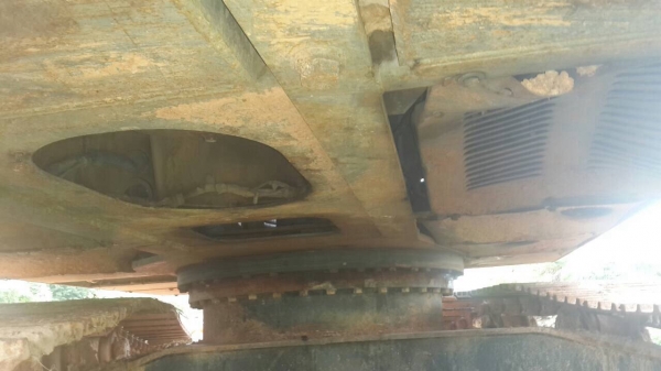 Hitachi zx200 -1 รถห้างปี2554เจ้าของขายเองล้านสี่แสนหน้าหมื่น 1.45ล้านพร้อมเล่ม