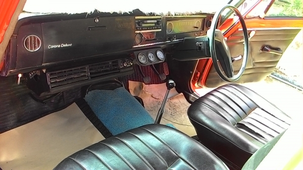 ขายเก๋ง โตโยต้า 4ประตู RT40 ปี2508 มีทะเบียน