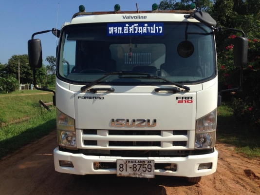 (( ขาย ))  รถบรรทุก 6 ล้อ อีซูซุ 210 แรงม้า รายระเอียดเพิ่มเติม ที่ 0807635983