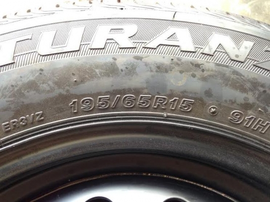 ยางอะไหล่ 195 65 15 สภาพไม่เคยลงพื้นเลยสักครั้ง