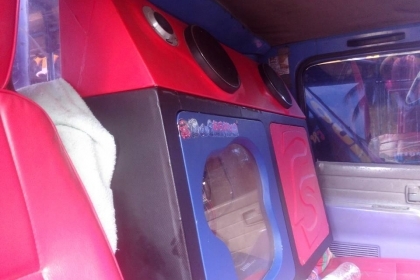 ***ขายแล้วครับขอบคุณ Truck2hand ขาย6ล้อโดยสารสวยๆเครื่องเสียงเพราะๆ ISUZU NPR115 JAANPR59LL "กรองดำ"เกียร์สั้นห้างแท้ปี34 เครื่องเดิมเกียร์เดิม 4BD1-115 แน่นๆ แรงดี เกียร์สั้นเข้าง่ายไม่มีหลุด ช่วงล่างเดิม รถห้าง 6น็อต หน้า-หลัง คัสซีดีเดิม ไม่ป