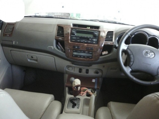 ขาย โตโยต้า ฟอร์จูเนอร์ ไฟแนนซ์ไทยพาณิชย์ได้ 550000