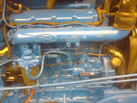 ขายรถฟอร์ด  6610  คานคาโล่  2  เพลา ดันหน้า  หาง  3  เล่มทะเบืยน   พร้อมใช้