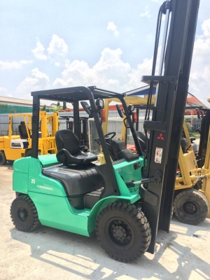 ขาย รถนอก Mitsubishi รุ่นล่าสุด FD25T ดีเซล ยก2.5 ตัน เสาเข้าตู้ 4.50 เมตร รถดีสวยมากๆๆ เครื่องS4S ขายถูกๆ 385,000 จะเด็ด ขาย รถนอก Mitsubishi รุ่นล่าสุด FD25T ดีเซล ยก2.5 ตัน เสาเข้าตู้ 4.50 เมตร รถดีสวยมากๆๆ เครื่องS4S ขายถูกๆ 385,000 จะเด็ด