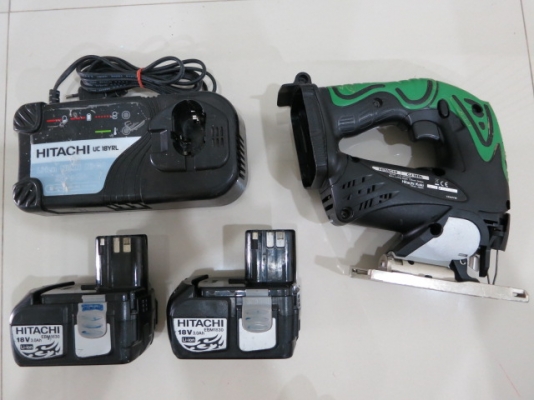 จิ๊กซอว์ไร้สาย (Jig Saw) Hitachi รุ่น CJ18DL 18 Volts แบต2ก้อน ที่ชาร์ท