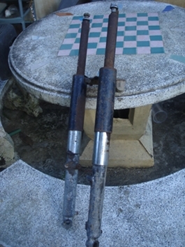 โช้คอัพหน้ามอเตอร์ไซค์ HONDA รุ่นเก่า โช้คอัพหน้ามอเตอร์ไซค์ HONDA รุ่นเก่า