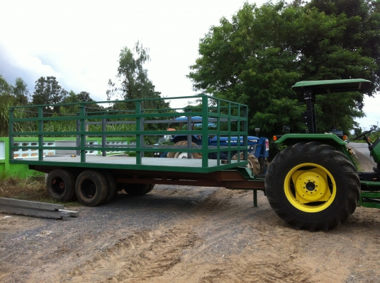 ต้องการขายเทลเลอร์รถไถสองเพลาใหม่ สำหรับรถใหญ่ ต้องการขายเทลเลอร์รถไถสองเพลาใหม่ สำหรับรถใหญ่