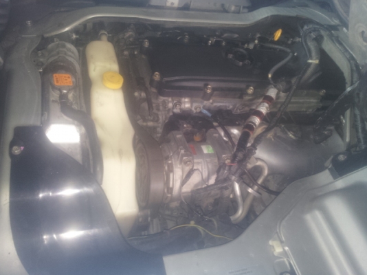 ขายรถตู้นิสัน  รถใช้ดี แต่งVIP ยางใหม่ เครื่องดี