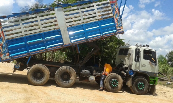 ขาย HINO 3 M 240 เดิมๆ.มีระบบลากพ่วง ราคา 1270000 บ