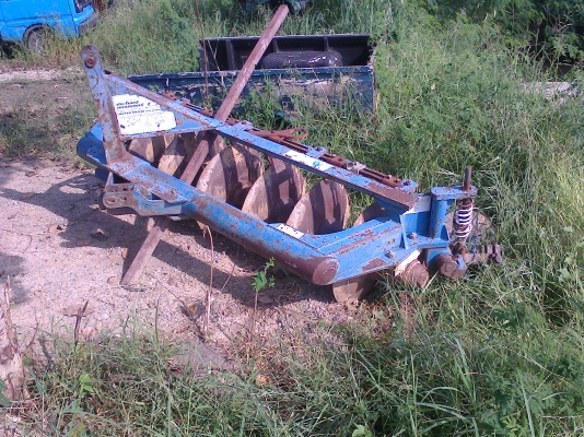 ขายหางไถ6จานของPTชลบุรีสภาพพร้อมใช้งาน0871684611