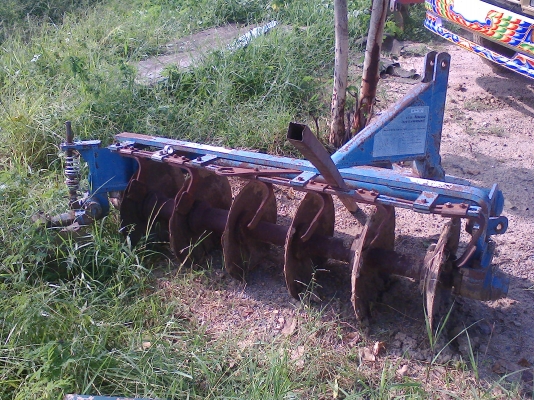 ขายหางไถ6จานของPTชลบุรีสภาพพร้อมใช้งาน0871684611