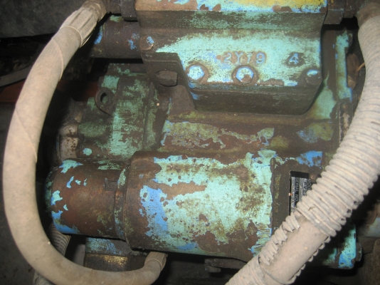 รถตีดิน เครื่อ่งอีชูชุ 270 แรง ปั้มไดกิ้น NO.22 ปั้มคอUCHIDA  ราคา  450,000  บาท