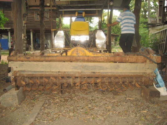 รถตีดิน เครื่อ่งอีชูชุ 270 แรง ปั้มไดกิ้น NO.22 ปั้มคอUCHIDA  ราคา  450,000  บาท