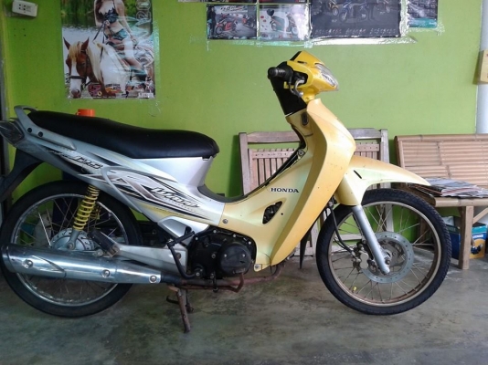 เวฟ 125 กุญแจนิรภัยไมล์สาย  11500 บาท