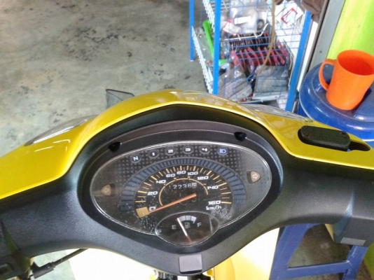 เวฟ 125 กุญแจนิรภัยไมล์สาย  11500 บาท