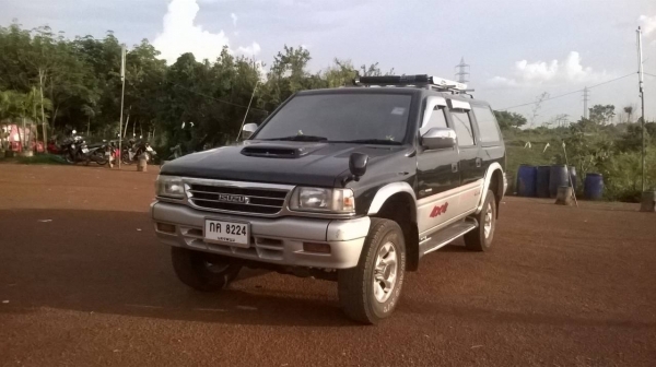 อีซูซู ไทยรุ่ง 4x4 พร้อมใช้ อีซูซู ไทยรุ่ง 4x4 พร้อมใช้
