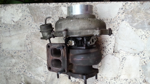 ขายเทอร์โบ garrett .ar65 เก่าถอด 10,000 บาท