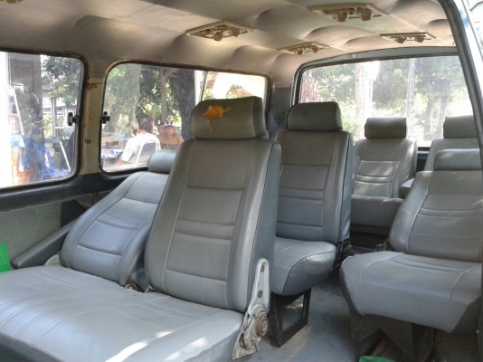 ขายรถตู้ โตโยต้าปี33 สภาพพร้อมใช้งาน พร้อมเบาะ เครื่องดีทะเบียนเต็ม เอกสารพร้อมโอน เครื่อง2.8