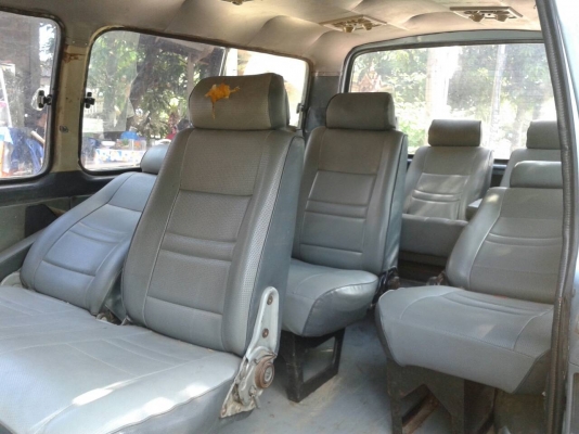 ขายรถตู้ โตโยต้าปี33 สภาพพร้อมใช้งาน พร้อมเบาะ เครื่องดีทะเบียนเต็ม เอกสารพร้อมโอน เครื่อง2.8