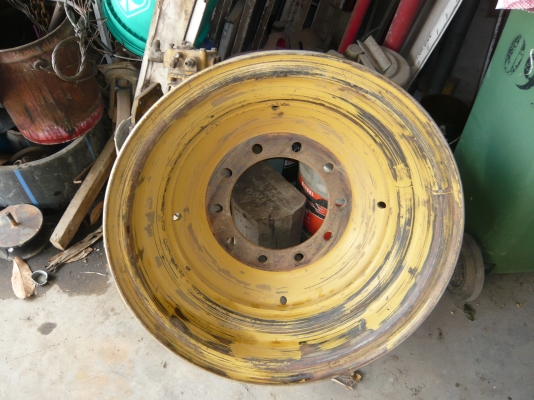 กะทะรถเกรด 140 G ขอบ24 กะทะรถเกรด 140 G ขอบ24