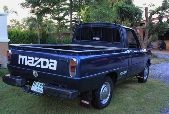 ขายMazda1000 midnight blue เครื่องดี มีแอร์ ทะเบียนพร้อมโอน