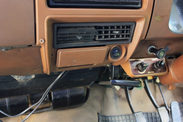 ขายMazda1000 midnight blue เครื่องดี มีแอร์ ทะเบียนพร้อมโอน