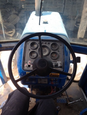 ลดราคา ขายด่วนรถไถฟอร์ด 2เพลารุ่น  7700 เทอร์โบ