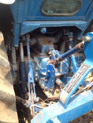 ลดราคา ขายด่วนรถไถฟอร์ด 2เพลารุ่น  7700 เทอร์โบ