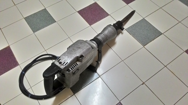 ขายเครื่องสกัดแย็กไฟฟ้าตัวใหญ่ยี่ห้อ Ryobi รุ่นCH500N(1,350วัตต์) made in japanแท้ๆครับ