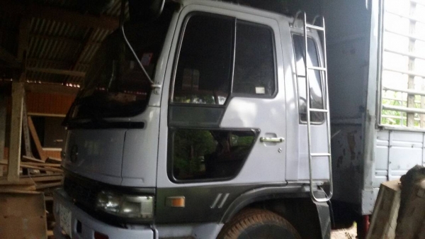 ขายHINO FF1J เครื่อง210แรง ยาว6.20ม พ.เพาเวอร์ เบรกทิฟฟี่ แอร์เย็น เครื่องดี คัชซีสวย สภาพพร้อมใช้งาน เอกสารพร้อมโอน สนใจโทร090-8588220คุณนะ ID:narong498 หรือwww.truck.in.th/498