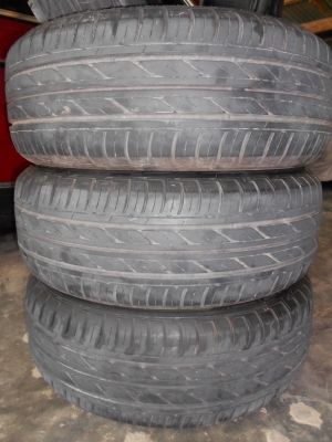 ขายยางบริดสโตน 215/60 R16 ปี13