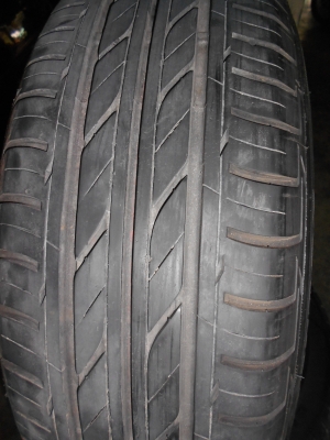 ขายยางบริดสโตน 215/60 R16 ปี13