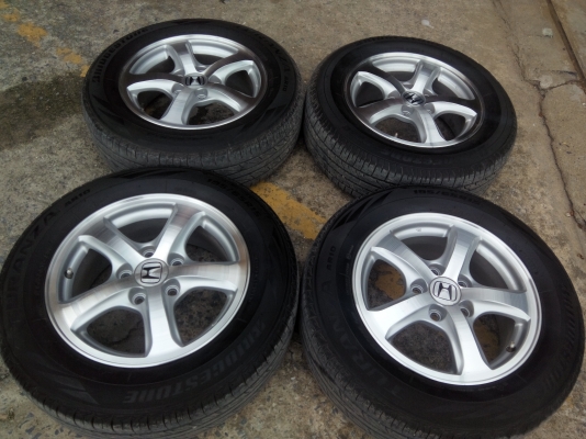 ขายแม็กพร้อมยางบริสโตน195-65-15ปี12-13