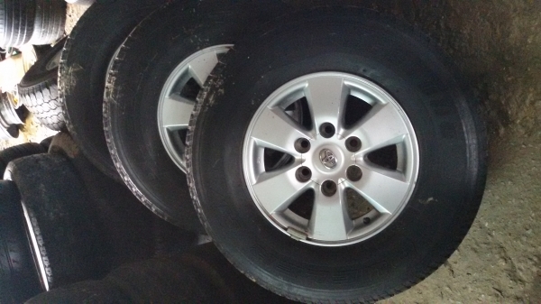 ล้อ TOYOTAขอบ15พร้อมยางชุดละ7500