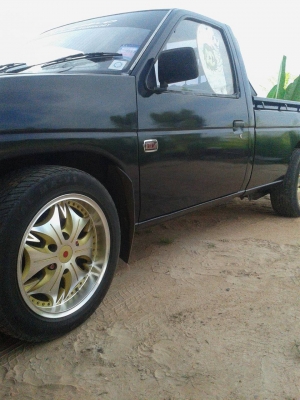 ขายนิสสัน บิกเอ็มตอนเดียวสวยๆๆคับ
