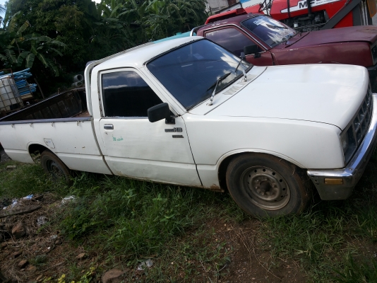 ขายกะบะเคบี2200รถสวยพร้อมใช้งาน