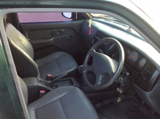 ขายดาว์น 0 บาท รถสตราด้า แกรนดิส 4ประตู 2.5 ปี2003 ขายดาว์น 0 บาท รถสตราด้า แกรนดิส 4ประตู 2.5 ปี2003