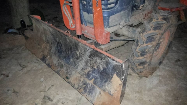 ***ขายแล้วครับขอบคุณ Truck2hand ขายรถไถ2เพลาส้มๆมือเดียวออกห้าง KUBOTA L3408 4WD เครื่องเดิมเกียร์เดิม 2,8xx ชั่วโมง เครื่องแน่นๆ แรงดี ปั้มดี แรง เกียร์ดีไม่หลุด ระบบ4WD ใช้งานปกติ บอดี้สวยเดิม สีสันเดิมบาง เบาะไม่ขาด หลังคาดี มีผุหน่อย พร้อมอุปกรณ์2ชิ้น