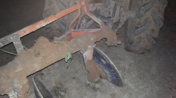 ***ขายแล้วครับขอบคุณ Truck2hand ขายรถไถ2เพลาส้มๆมือเดียวออกห้าง KUBOTA L3408 4WD เครื่องเดิมเกียร์เดิม 2,8xx ชั่วโมง เครื่องแน่นๆ แรงดี ปั้มดี แรง เกียร์ดีไม่หลุด ระบบ4WD ใช้งานปกติ บอดี้สวยเดิม สีสันเดิมบาง เบาะไม่ขาด หลังคาดี มีผุหน่อย พร้อมอุปกรณ์2ชิ้น