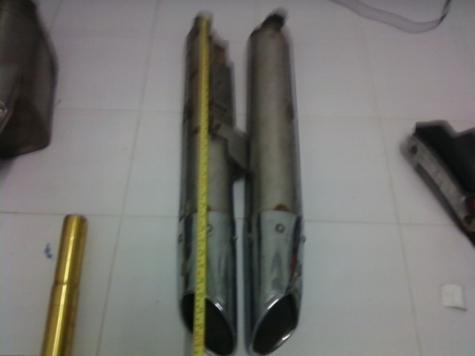 ขาย ปลายท่อไอเสีย HONDA 1000 CC ปี 2014 ท่อแฝดแต่ง ราคา 8000 บาท ขาย ปลายท่อไอเสีย HONDA 1000 CC ปี 2014 ท่อแฝดแต่ง ราคา 8000 บาท