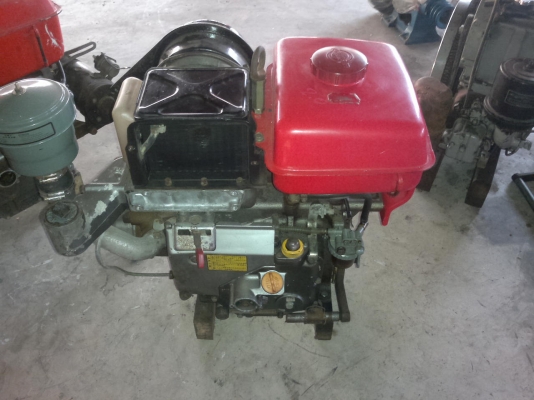 ขายเครื่องสูบเดียวเก่าญี่ปุ่นยี่ห้อ ยันม่าร์ รุ่น ss70 ขนาด 7 แรงม้าควงได้สตาร์ดกุญแจได้