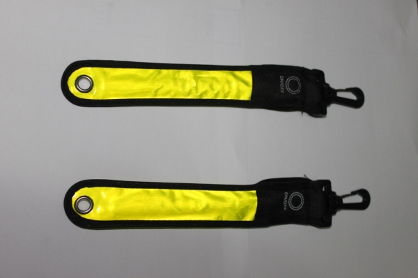 ไฟสัญญาญหลอดled. พร้อมแถบเรืองแสง